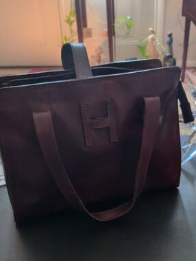 I Medici-Women's Leather Bag with Stitched H Accent